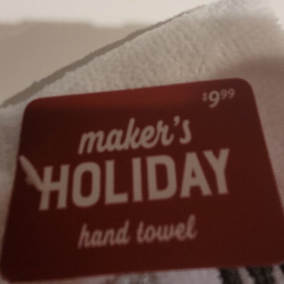 NWT Maker's Holiday Gnome Kitchen Hand Towels White and Red 16 x 28 in - Picture 5 of 5